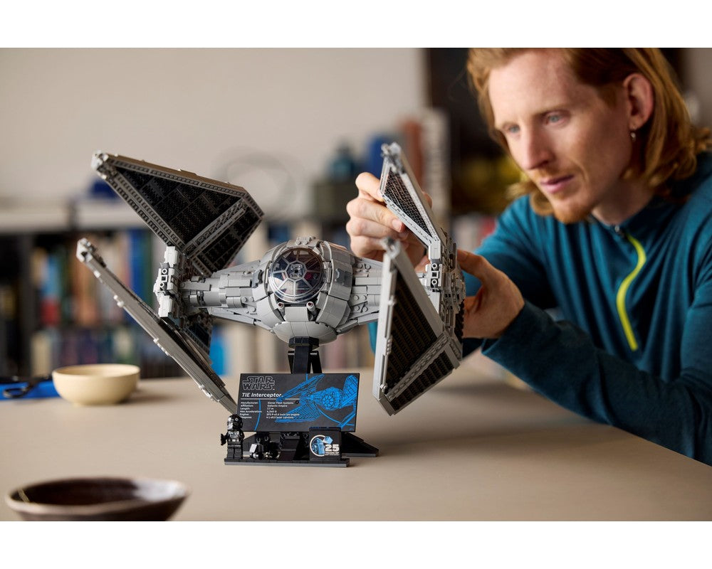 LEGO® TIE Interceptor™ 75382
