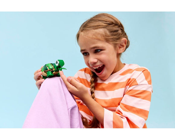 LEGO® Turtle with a Water Lily Flower 31377