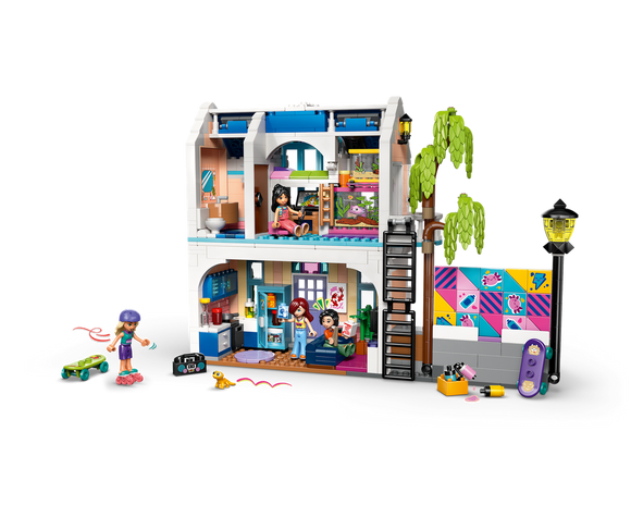 LEGO® Liann's Family House 42687