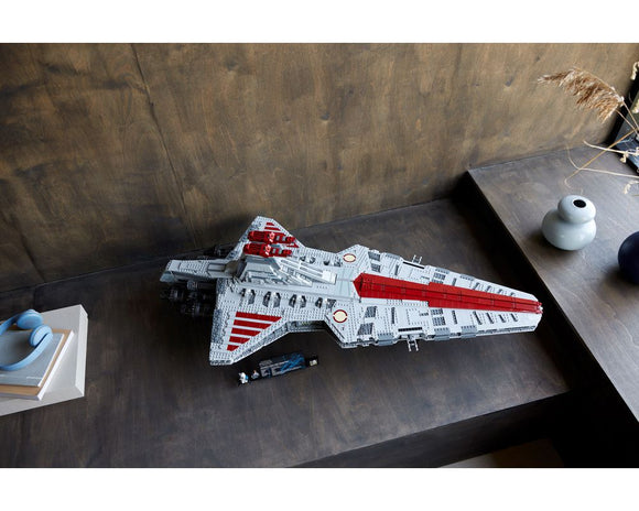 LEGO® Venator-Class Republic Attack Cruiser 75367