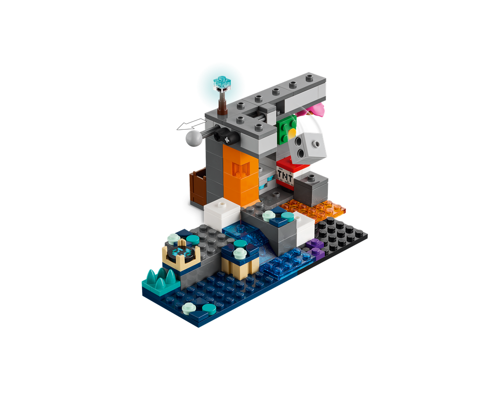 LEGO® The Warden Encounter 21274