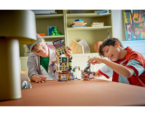 LEGO® Spider-Man vs. Mysterio: The Daily Bugle 76342