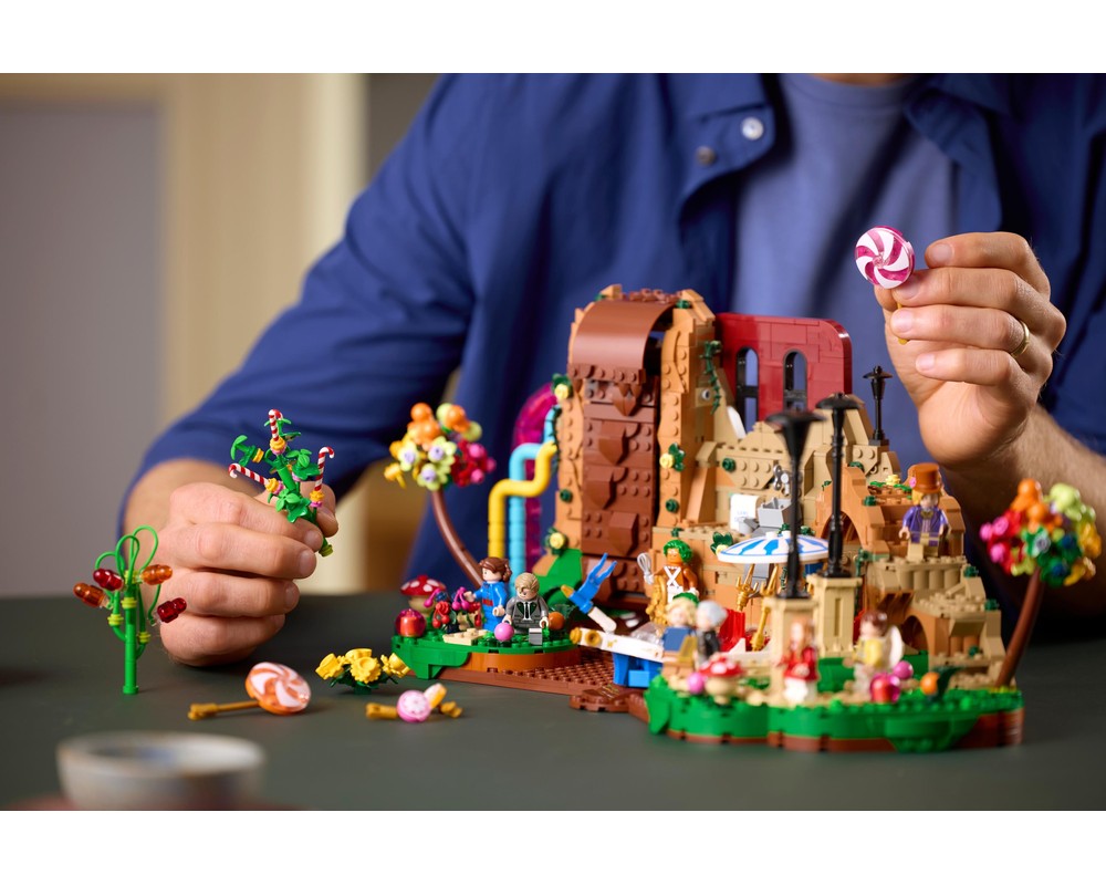LEGO® Willy Wonka & the Chocolate Factory 21360