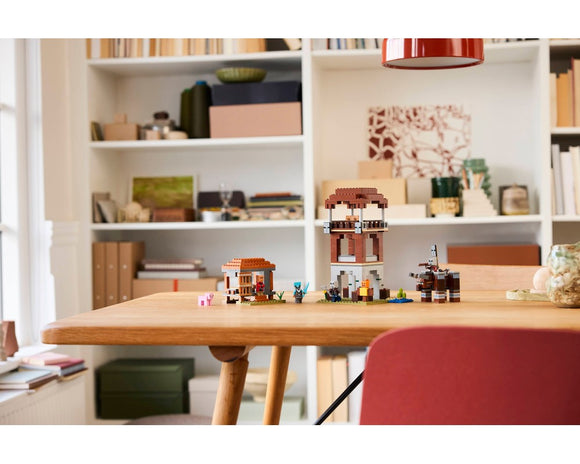 LEGO® The Pillager Outpost and Ravager 21278