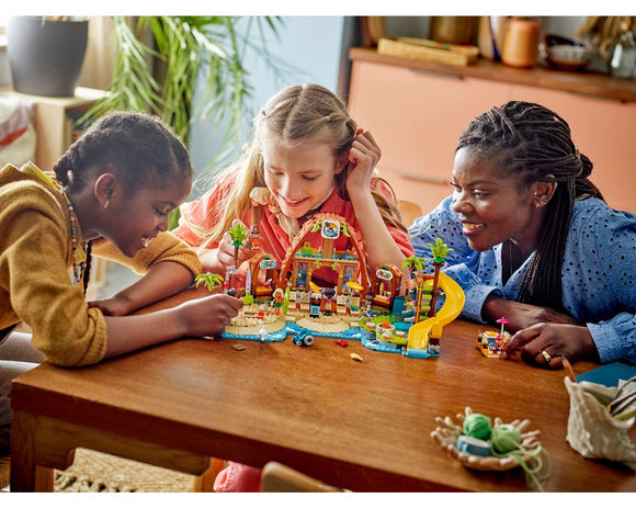 LEGO® Family Vacation Beach Resort 42673