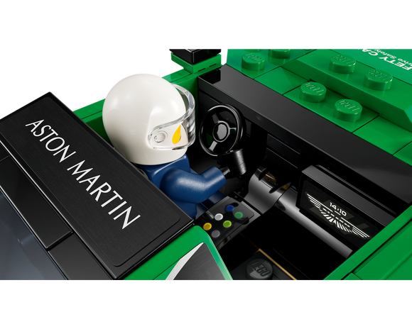 LEGO® Aston Martin Safety Car & AMR23 76925