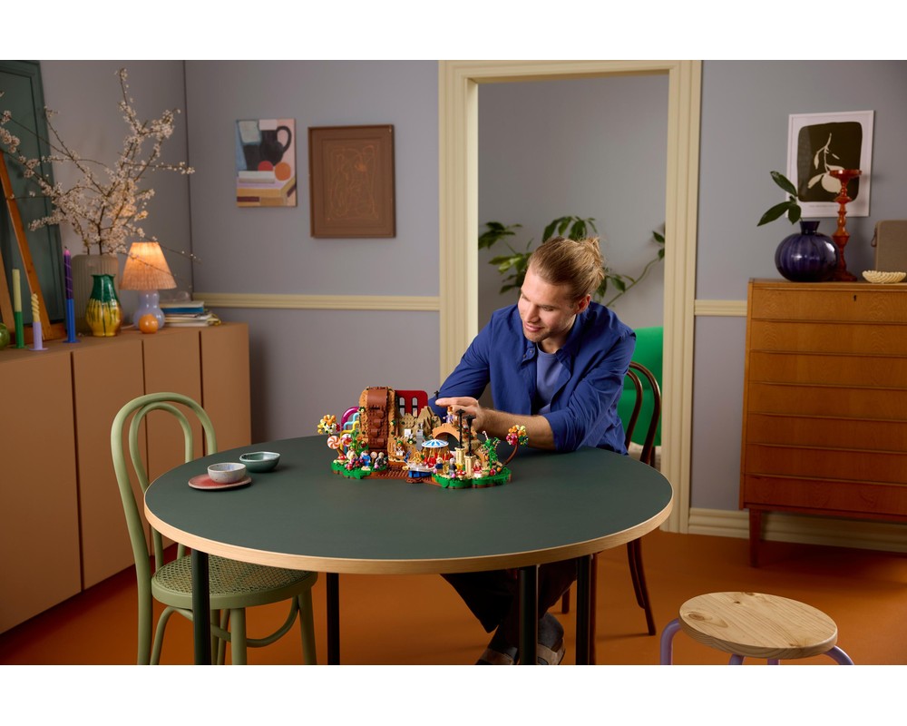 LEGO® Willy Wonka & the Chocolate Factory 21360