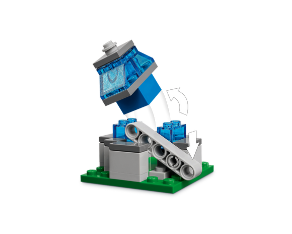 LEGO® The Ghast Balloon Village Attack 21273