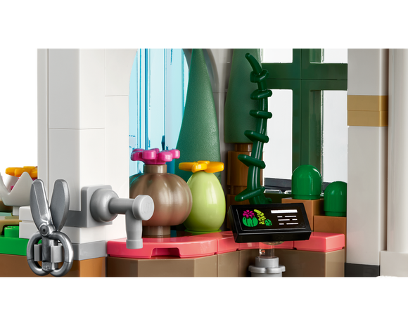 LEGO® Botanical Garden 41757