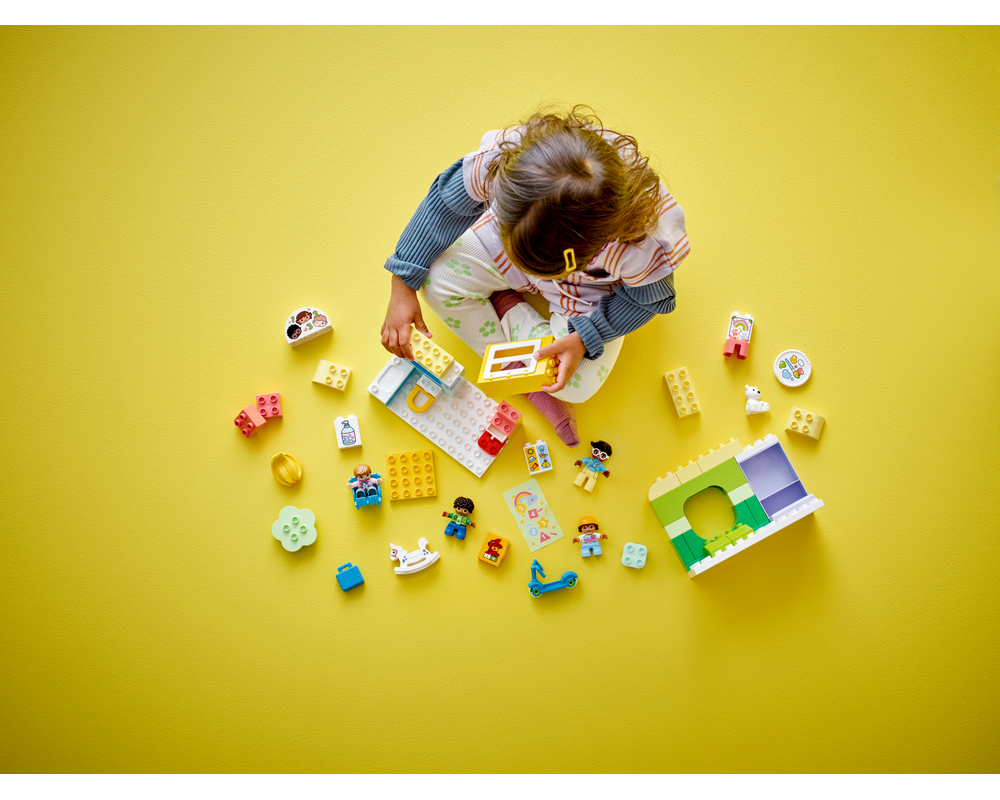 LEGO® DUPLO® Life At The Day-Care Center 10992