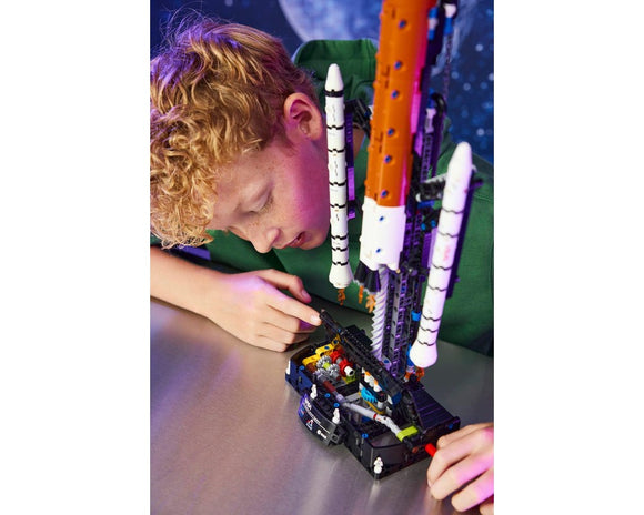 LEGO® NASA Artemis Space Launch System Rocket 42221