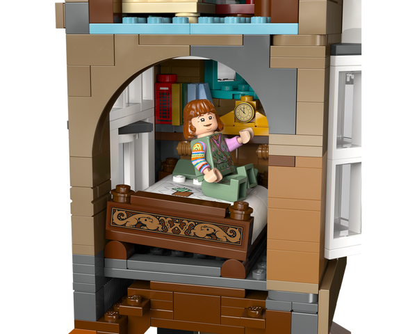 LEGO® The Burrow – Collectors' Edition 76437