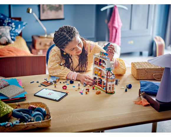 LEGO® Castle Bed and Breakfast 42638