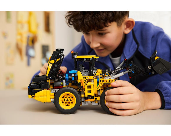 LEGO® Volvo L120 Electric Wheel Loader 42209