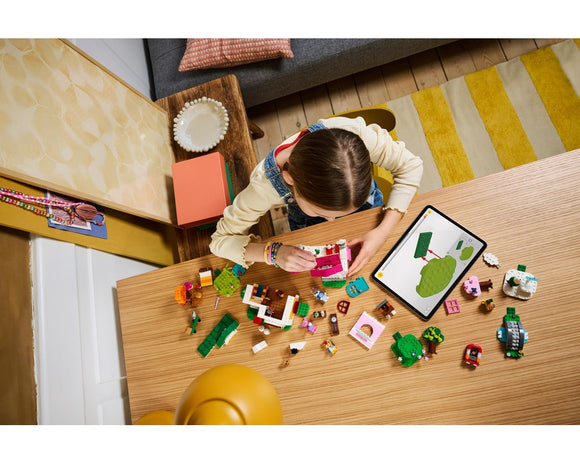 LEGO® Creative Houses: Seasons of Fun 77057