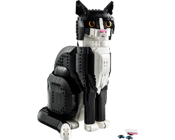 LEGO® Tuxedo Cat 21349