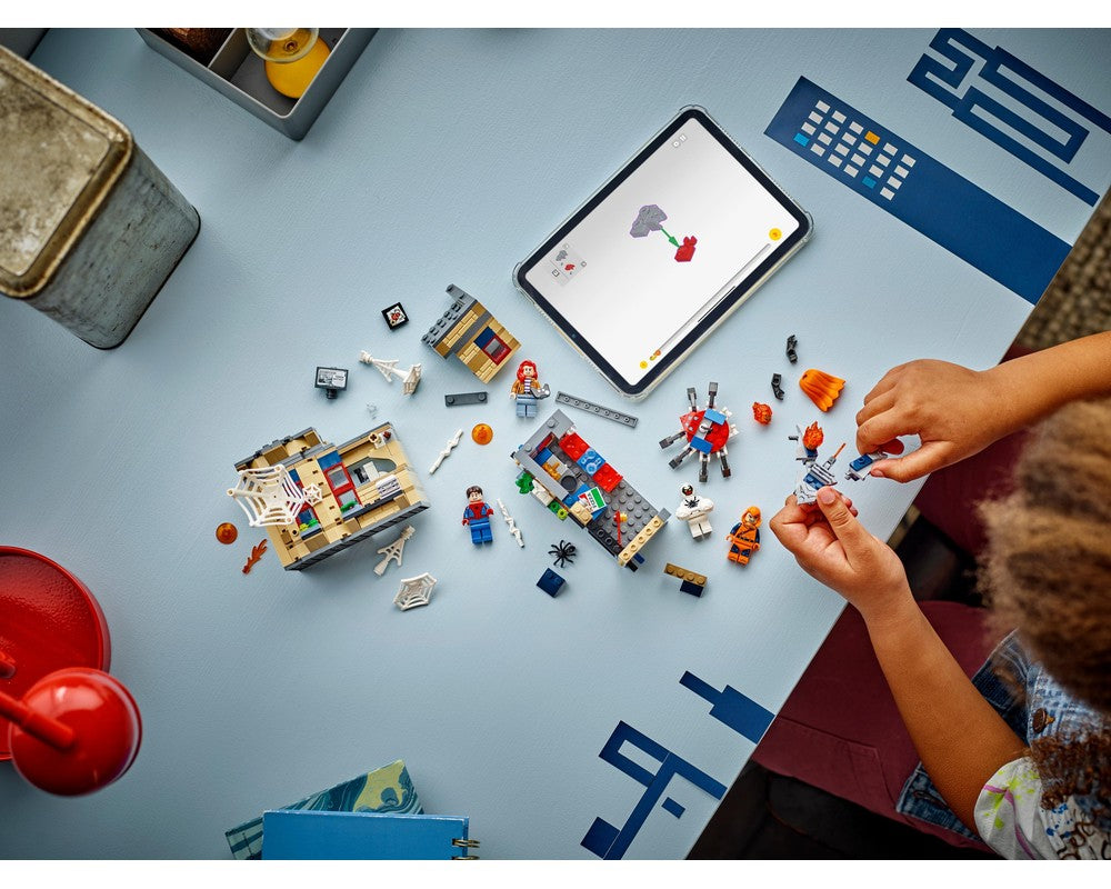 LEGO® Peter Parker’s Apartment 76317