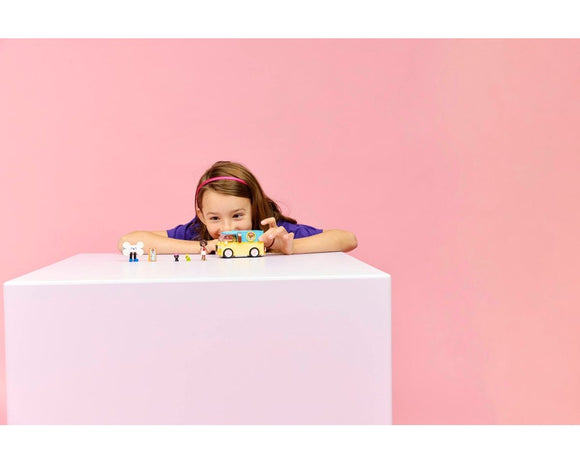 LEGO® Pet Accessories Van 42678