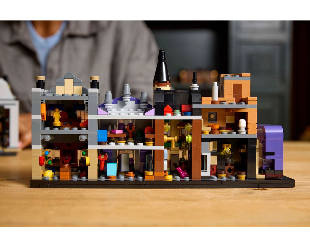 LEGO® Diagon Alley™ Wizarding Shops 76444