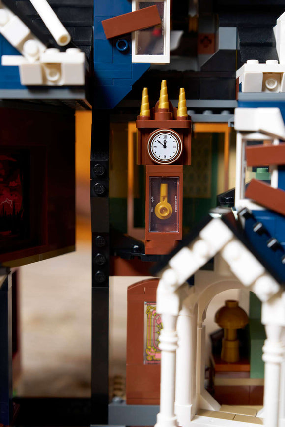 LEGO® Stranger Things: The Creel House 11370