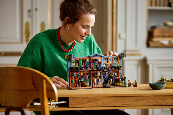 LEGO® Bookshop: Book Nook 11379