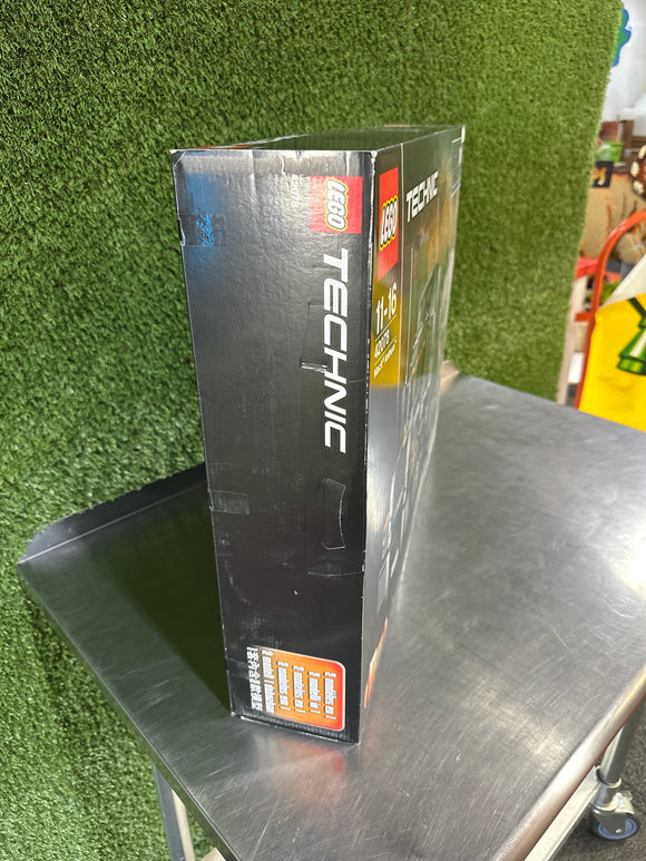 LEGO® Mack Anthem 42078