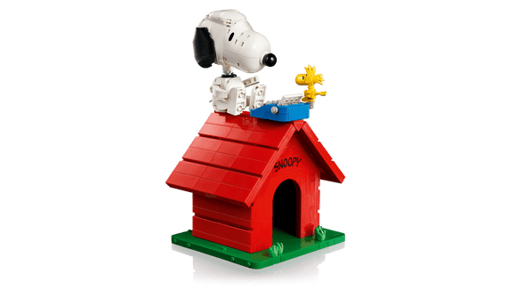 LEGO® Peanuts: Snoopy's Doghouse 21368