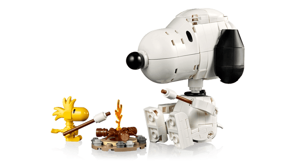 LEGO® Peanuts: Snoopy's Doghouse 21368