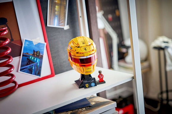 LEGO® Scuderia Ferrari HP Lewis Hamilton Helmet 43022