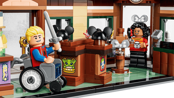 LEGO® Main Street, U.S.A. 43302