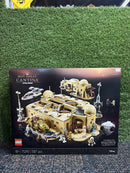 LEGO® Mos Eisley Cantina™ 75290-2