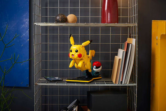 LEGO® Pikachu and Poké Ball 72152