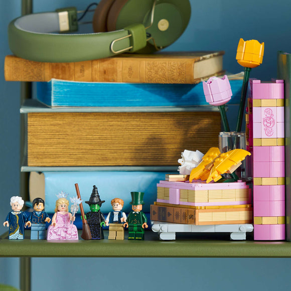 LEGO® Glinda & Elphaba Bookends 75691