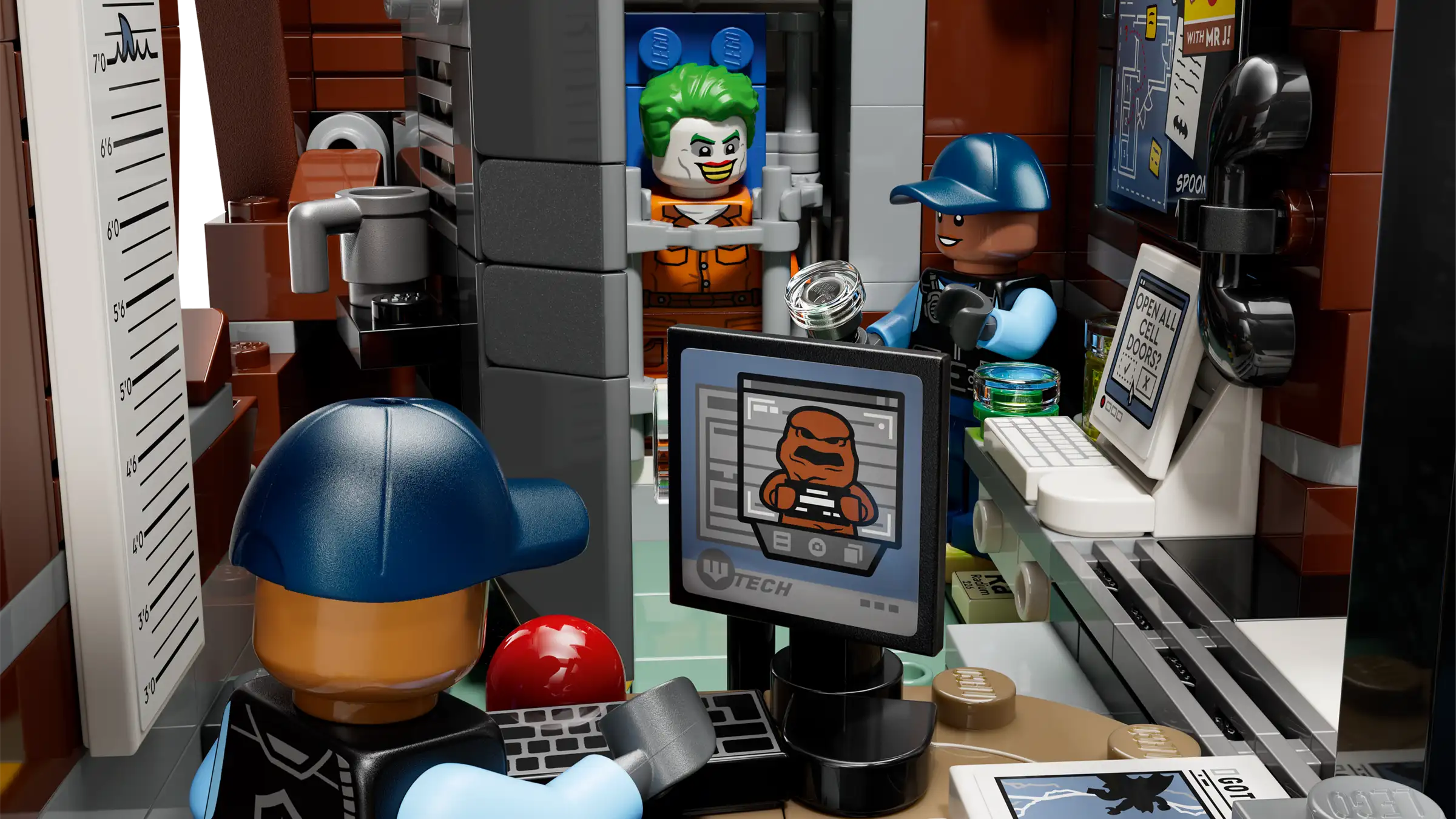 LEGO® Arkham Asylum™ 76300