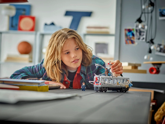 LEGO® Spider-Man vs. Doc Ock Subway Train Scene 76321