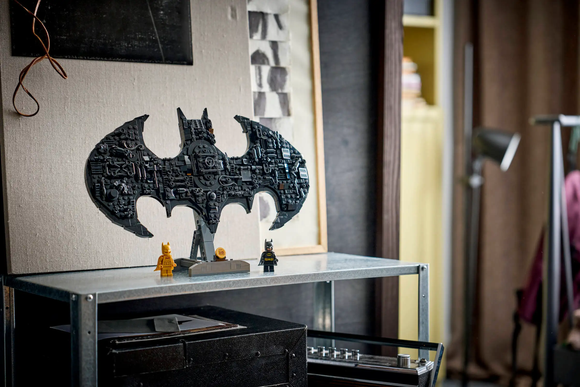 LEGO® Batman™ Logo 76330