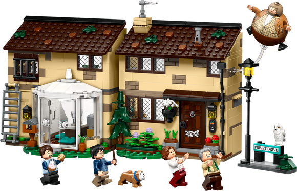 LEGO® Privet Drive: Aunt Marge's Visit 76451