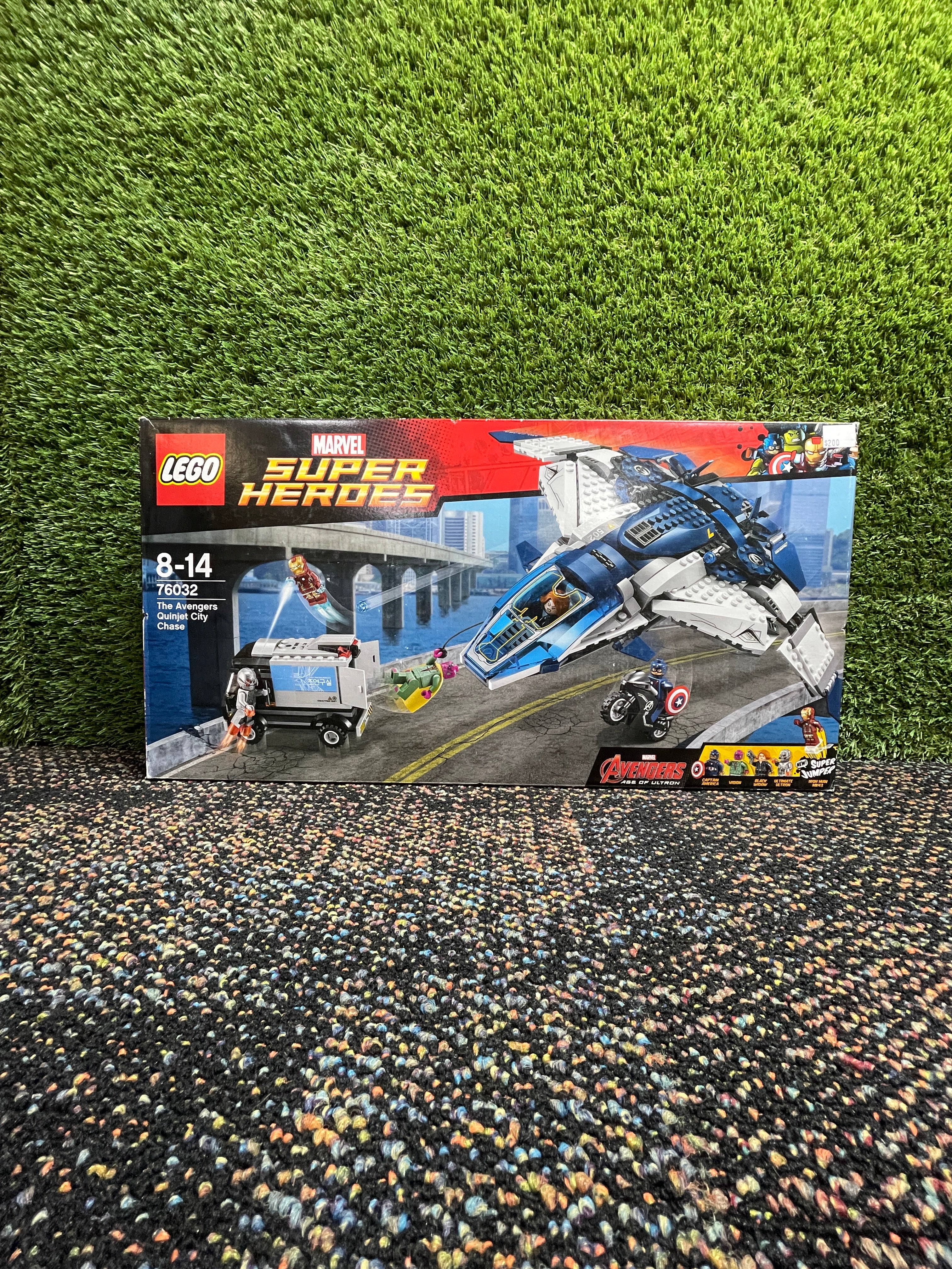 LEGO® The Avengers Quinjet City Chase 76032 - 0
