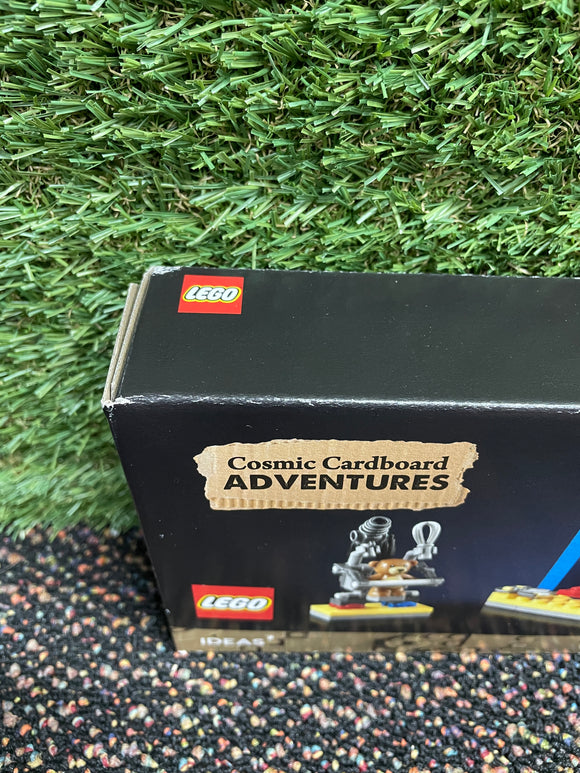 LEGO® Cosmic Cardboard Adventures 40533