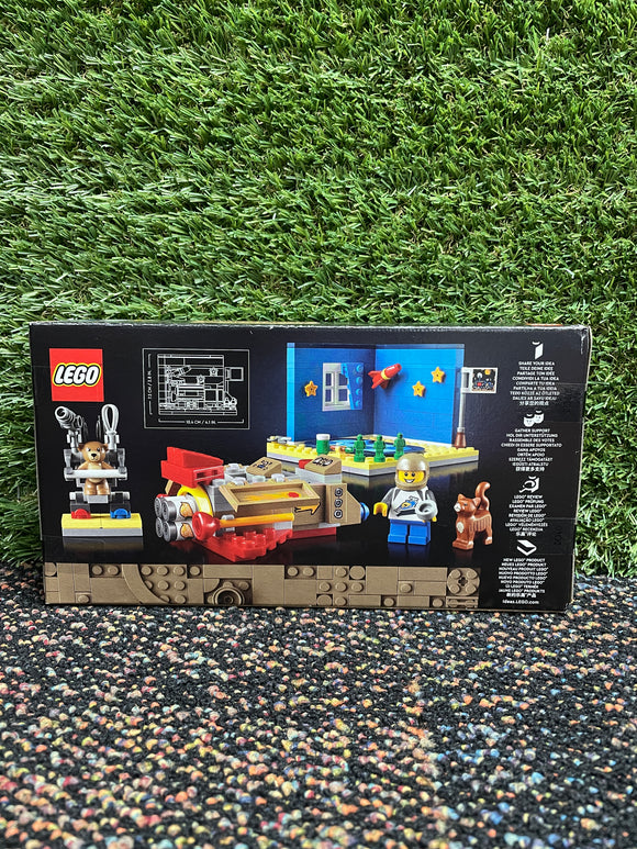 LEGO® Cosmic Cardboard Adventures 40533