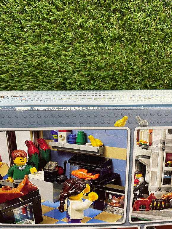 LEGO® Pet Shop 10218