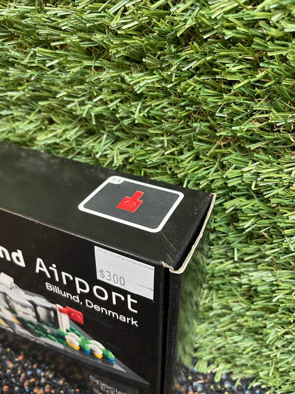 LEGO® Billund Airport 40199