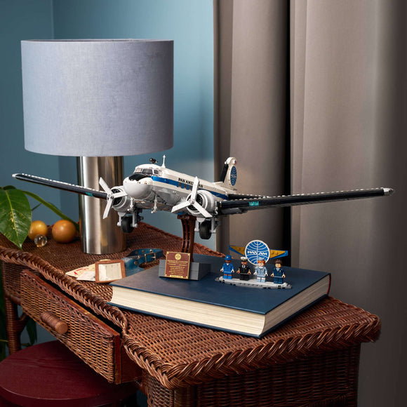 LEGO® Douglas™ DC-3™ PAN AM® Airliner 11378