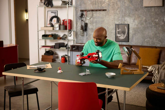 LEGO® Ferrari F2004 & Michael Schumacher 11375