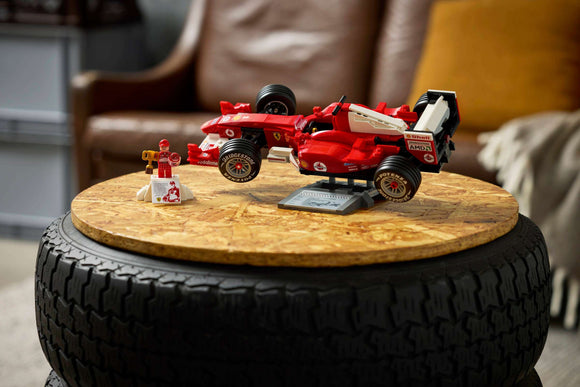 LEGO® Ferrari F2004 & Michael Schumacher 11375