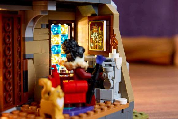 LEGO® Mayor Manor 11383