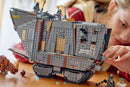 LEGO® Offworld Sandcrawler™ and Mudhorn 75453-12