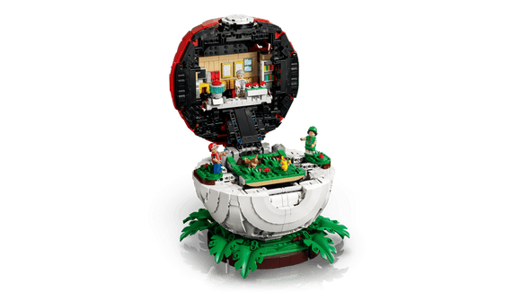 LEGO® Iconic Trainer Moments Poké Ball 72154