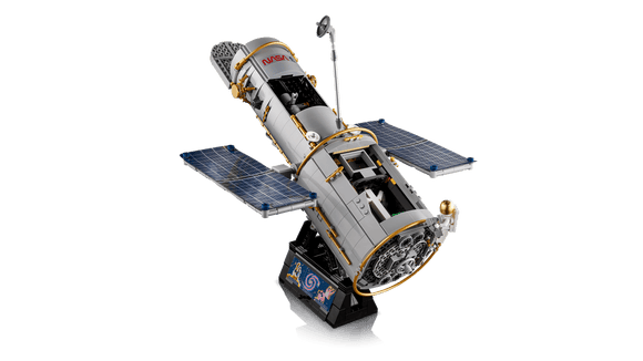 LEGO® Hubble Space Telescope 11382