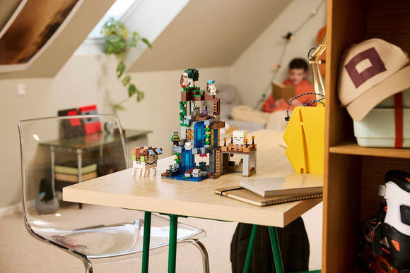 LEGO® Ghast Station 21597